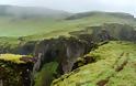 Fjaðrárgljúfur: Ένα από τα ομορφότερα φαράγγια στον κόσμο [photos] - Φωτογραφία 12