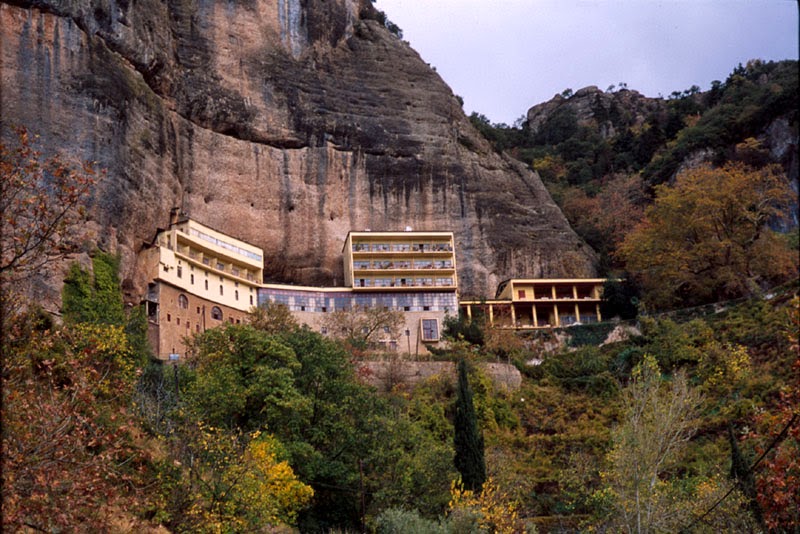 Καλάβρυτα: Ιερά Αγρυπνία στο Μέγα Σπήλαιο - Φωτογραφία 1