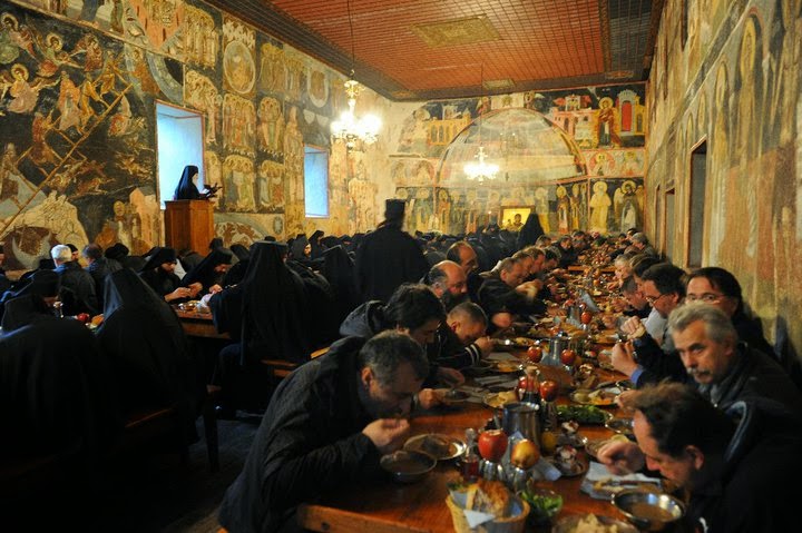 5674 - Αγρυπνία απόψε στο Άγιο Όρος. Πανηγυρίζει η Ιερά Μονή Χιλιανδαρίου - Φωτογραφία 5