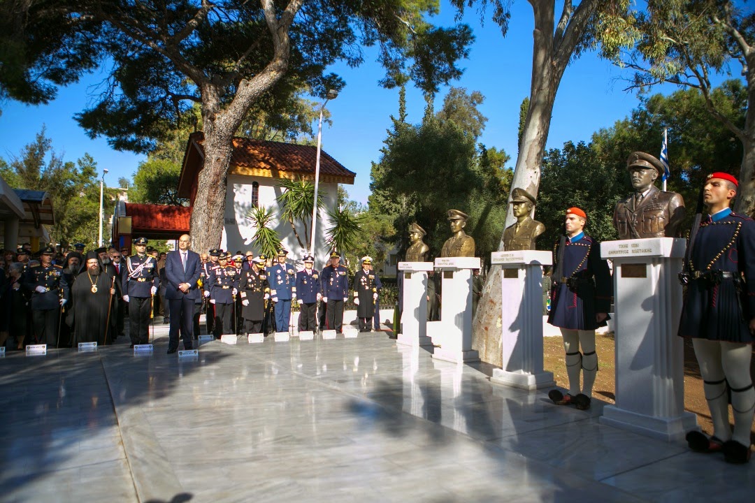 Χαιρετισμός ΥΕΘΑ Νίκου Δένδια στον εορτασμό της Προστάτιδας του Πυροβολικού Αγ. Βαρβάρας - Φωτογραφία 7