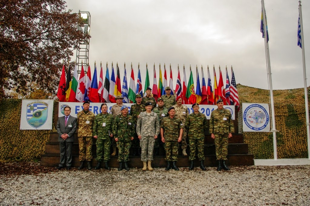 Επίσκεψη Διοικητή Διοίκησης Χερσαίων Δυνάμεων του ΝΑΤΟ στο Γ΄ΣΣ/NRDC-GR - Φωτογραφία 1