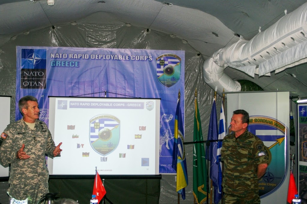 Επίσκεψη Διοικητή Διοίκησης Χερσαίων Δυνάμεων του ΝΑΤΟ στο Γ΄ΣΣ/NRDC-GR - Φωτογραφία 4