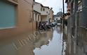 Πλημμύρισε η Μύρινα στην Λήμνο, από την έντονη βροχόπτωση - Φωτογραφία 10