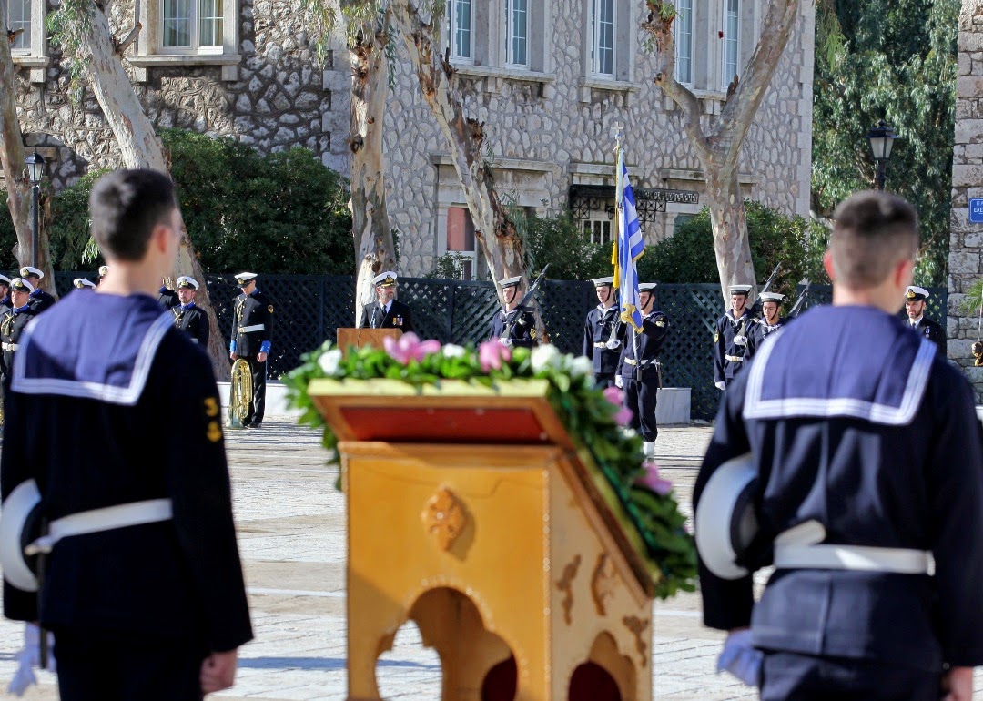 Παρουσία ΥΕΘΑ Νίκου Δένδια στον εορτασμό του Προστάτη του Πολεμικού Ναυτικού Aγ. Νικόλαου στη ΣΝΔ - Φωτογραφία 4