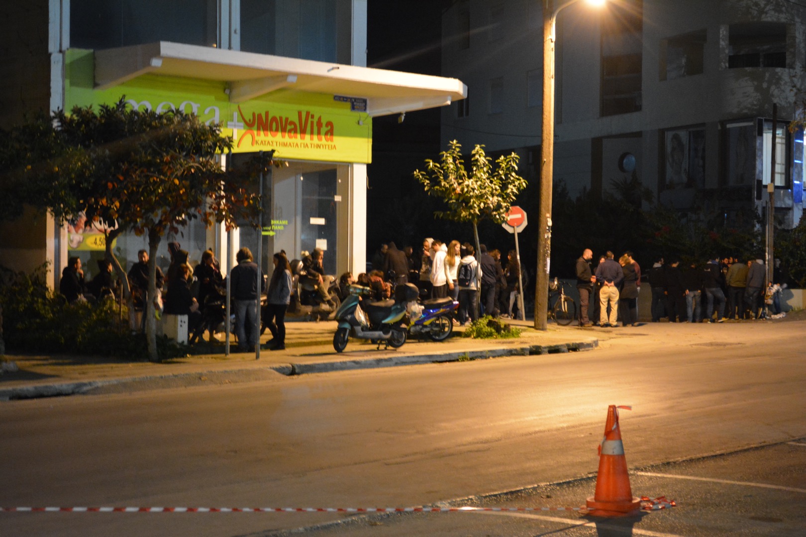 Ανακοίνωση Βολουδάκη για τις ζημιές - Πορεία ομάδας νεαρών στην Γεν. Αστυνομική Δ/νση Κρήτης - Φωτογραφία 3