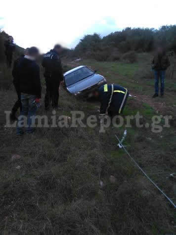 Οι κλέφτες έπεσαν στο χαντάκι με το αυτοκίνητο μετά από καταδίωξη [photos] - Φωτογραφία 7