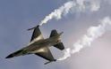 «Βουτά» στη θάλασσα η Πολεμική Αεροπορία για την ανέλκυση του F-16 της