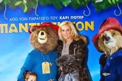 «Πάντινγκτον»: Ο γλυκός μας χνουδωτός γκαφατζής έφτασε στην Αθήνα [video]