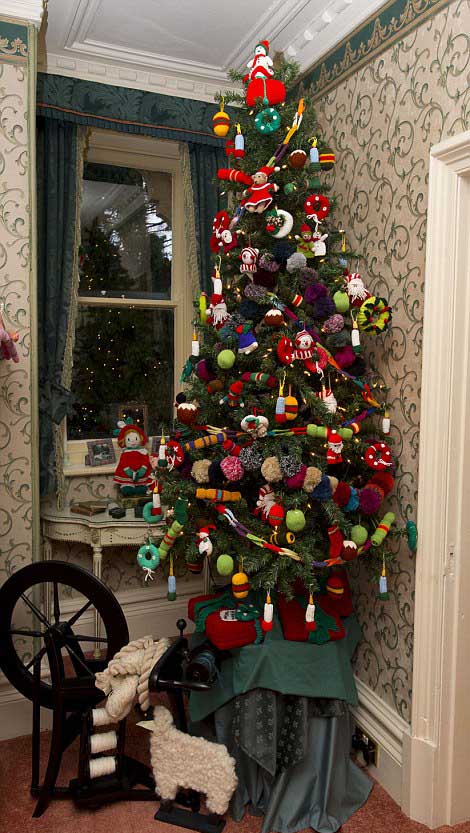 Ζευγάρι στολίζει 52 δέντρα κάθε Χριστούγεννα! [photos] - Φωτογραφία 3