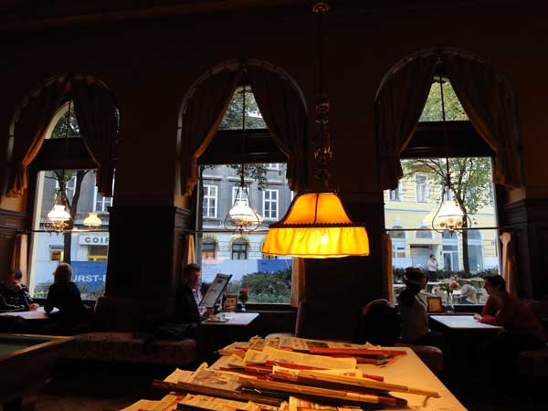 Αυτές είναι οι πιο όμορφες καφετέριες στη Βιέννη! [photos] - Φωτογραφία 10