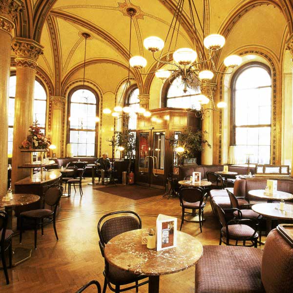 Αυτές είναι οι πιο όμορφες καφετέριες στη Βιέννη! [photos] - Φωτογραφία 4