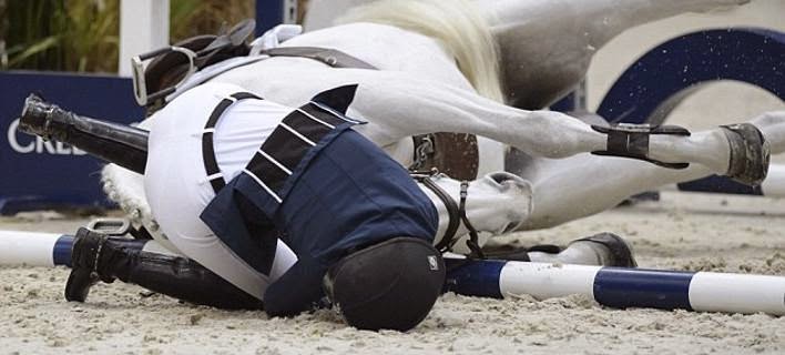 Η καταστροφική πτώση της Αθηνάς Ωνάση που την έκανε να κινδυνεύσει και οδήγησε στον θάνατο το άλογό της - Φωτογραφία 1