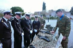 Επίσκεψη Μαθητών της ΣΝΔ στην 32 ΤΑΞ ΠΖΝ