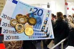 Ασφαλιστικό: Ποιοι δημόσιοι υπάλληλοι προλαβαίνουν να πάρουν σύνταξη πριν τις ανατροπές - Δείτε τη λίστα