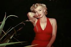 5 πράγματα που αντιγράφουμε από τη Marilyn αυτά τα Χριστούγεννα!