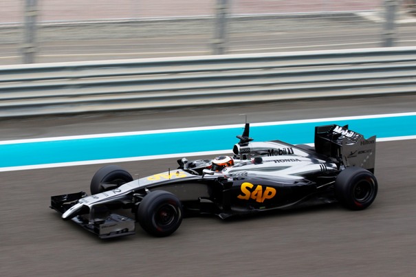 Η νέα McLaren με μοτέρ Honda στην πίστα - Φωτογραφία 1