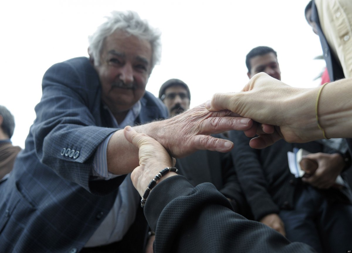 Αποχαιρετισμός στον “πρόεδρο των φτωχών” Jose Munica - Φωτογραφία 4