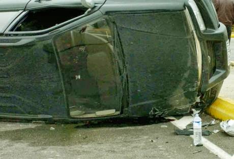 Πατρών - Πύργου: Άχημα τύπου τζιπ ντεραπάρισε στις Ιτιές - Φωτογραφία 1