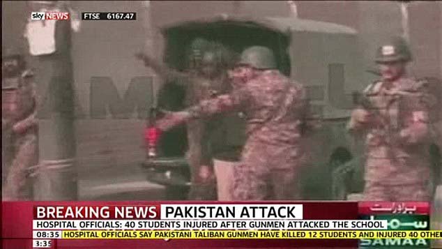 Πακιστάν: 135 νεκροί σε σχολείο - Οι Ταλιμπάν εκτελούσαν τα παιδιά ένα-ένα [video + photos] - Φωτογραφία 7