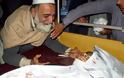 Παγκόσμιο σοκ: 136 νεκροί, οι περισσότεροι μαθητές, από την επίθεση των Ταλιμπάν σε σχολείο του Πακιστάν - Εικόνες φρίκης - Φωτογραφία 18