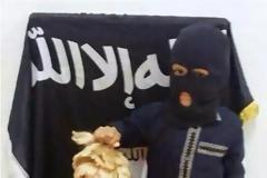 ΦΡΙΚΗ: Ανήλικος τζιχαντιστής μας κάνει μαθήματα αποκεφαλισμού [photos]