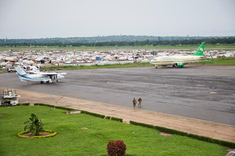 Αλλαγή Διοικήσεως των Δυνάμεων της EUFOR RCA στο Bangui - Φωτογραφία 2