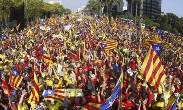 Καταλονία: Ελαφρύ προβάδισμα για το «όχι» στην ανεξαρτησία - Φωτογραφία 1