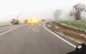 Συγκλονιστικο βίντεο: Κεραυνός χτυπάει και διαλύει αυτοκίνητο ληστών κατά τη διάρκεια καταδίωξης... [video]