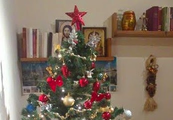 Ο Σύνδεσμος Γυναικών Ηπείρου Αττικής, στόλισε το Χριστουγεννιάτικο Δένδρο του - Φωτογραφία 1