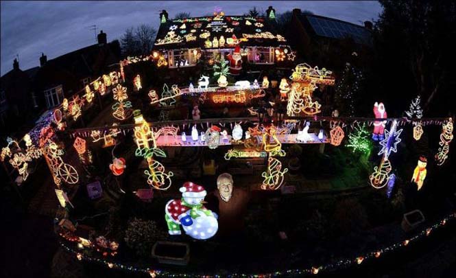 Ίσως η πιο χριστουγεννιάτικη γειτονιά στον κόσμο [photos] - Φωτογραφία 3