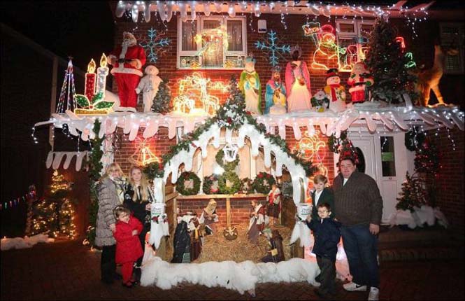 Ίσως η πιο χριστουγεννιάτικη γειτονιά στον κόσμο [photos] - Φωτογραφία 5