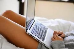 Προσοχή: Ακουμπάτε το laptop στα πόδια σας; Δείτε τι θα πάθετε! [photos]