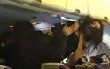 ΧΑΜΟΣ εν πτήσει: Γυναίκες πιάστηκαν μαλλί με μαλλί! [photos] - Φωτογραφία 1