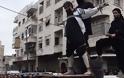 Εικόνες φρίκης από τη Συρία: Τζιχαντιστές σταυρώνουν και ακρωτηριάζουν σε δημόσια θέα - Φωτογραφία 1