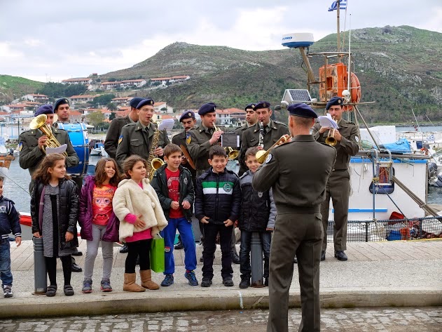 Εορταστικές εκδηλώσεις στην 88 ΣΔΙ ''ΛΗΜΝΟΣ'' - Φωτογραφία 23