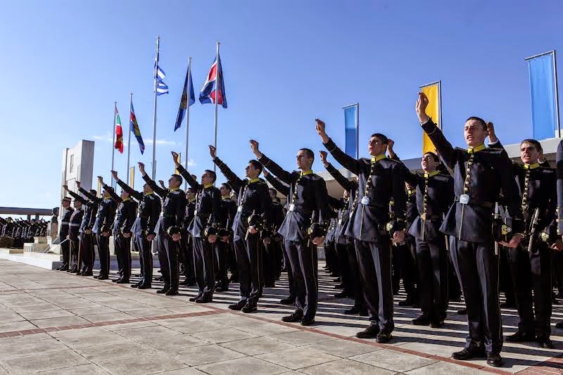 Τελετή ορκωμοσίας πρωτοετών Ευελπίδων στη ΣΣΕ παρουσία του ΥΕΘΑ Νίκου Δένδια - Φωτογραφία 5