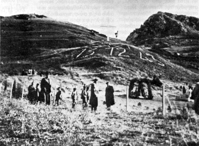 Δεκέμβριος 1943:Το Ολοκαύτωμα των Καλαβρύτων από τους Ναζί - Φωτογραφία 1