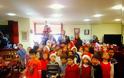 Με τις ζεστές και μελωδικές φωνούλες τους μικροί μαθητές από σχολεία της πόλης τραγούδησαν τα κάλαντα των Χριστουγέννων στο Δήμαρχο Αμαρουσίου Γ. Πατούλη - Φωτογραφία 6