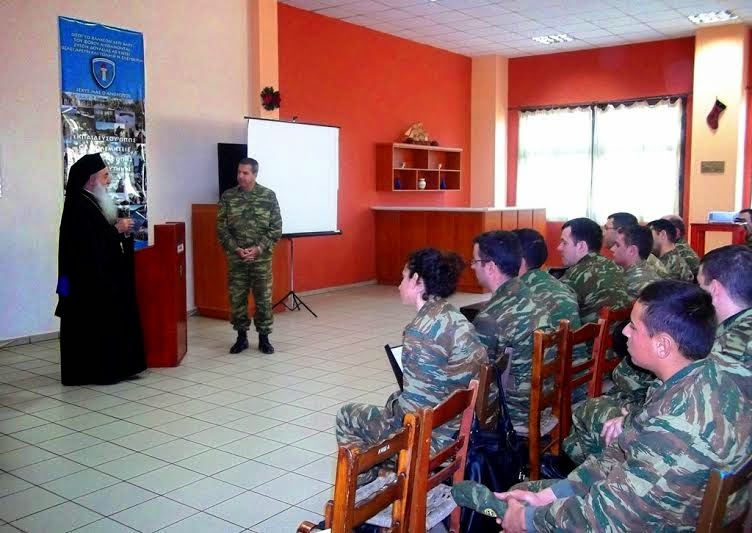 Προσφορά δώρων στους μαθητές και της μαθήτριες των σχολείων στη ν. Αγαθονήσι και ν. Φούρνων- Επίσκεψη Σεβασμιότατου Μητροπολίτου στην 79 ΑΔΤΕ - Φωτογραφία 2