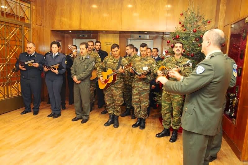 Χριστουγεννιάτικα Κάλαντα στο Γενικό Επιτελείο Στρατού - Φωτογραφία 2