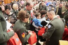 Χριστουγεννιάτικη γιορτή για τα παιδιά του Στρατιωτικού και Πολιτικού Προσωπικού του ΓΕΣ
