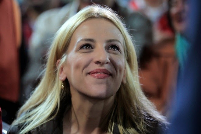 Αυτές είναι οι ισχυρές Ελληνίδες στην πολιτική... [photos] - Φωτογραφία 2