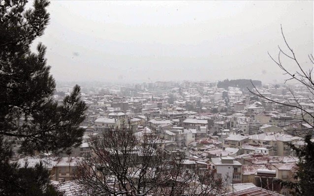 Χιόνια και τσουχτερό κρύο στη Μακεδονία - Φωτογραφία 1