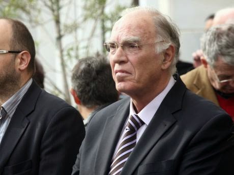 Πλήθος κόσμου αποχαιρέτησε τον ιστορικό διευθυντή της Ελευθεροτυπίας Σεραφείμ Φυντανίδη - Φωτογραφία 6