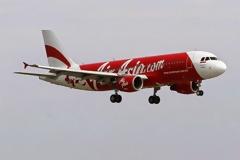Θρίλερ με αεροπλάνο της AirAsia: Εξαφανίστηκε από τα ραντάρ