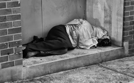 Τραγικές οι ιστορίες των αστέγων της Αθήνας - Φωτογραφία 1
