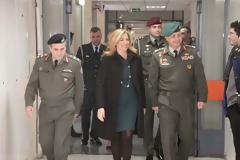 Επίσκεψη ΑΝΥΕΘΑ Φώφης Γεννηματά στο 401 ΓΣΝΑ