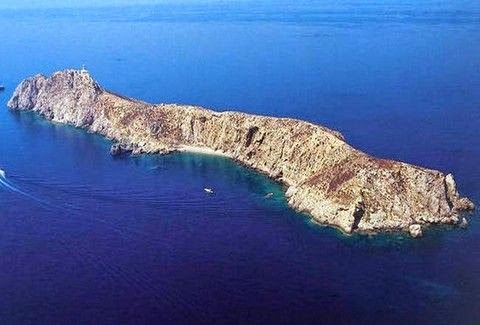 ΑΠΙΣΤΕΥΤΟ: Σε ποιο νησί ΧΙΟΝΙΣΕ ύστερα από 62 χρόνια; - Φωτογραφία 1