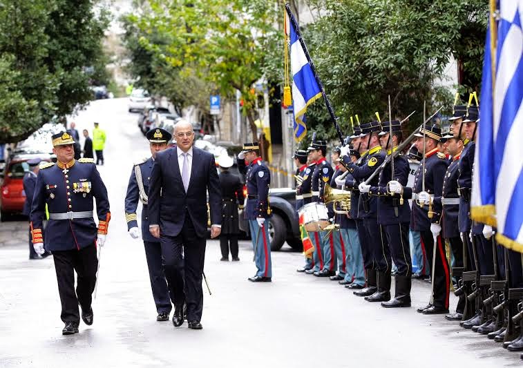 Παρουσία ΥΕΘΑ Νίκου Δένδια στη Δοξολογία για το νέο έτος - Φωτογραφία 8