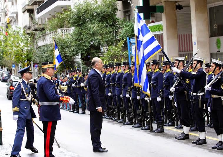 Παρουσία ΥΕΘΑ Νίκου Δένδια στη Δοξολογία για το νέο έτος - Φωτογραφία 9